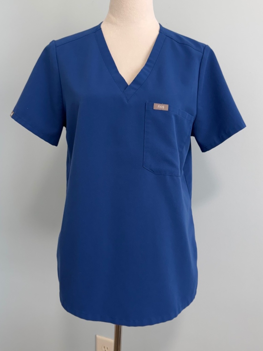 FIGS Technical Collection Women’s Size M Oversized Scrub Blue Top